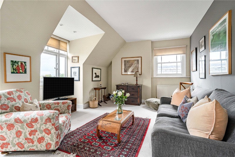 Ferme Park Road, London, N4