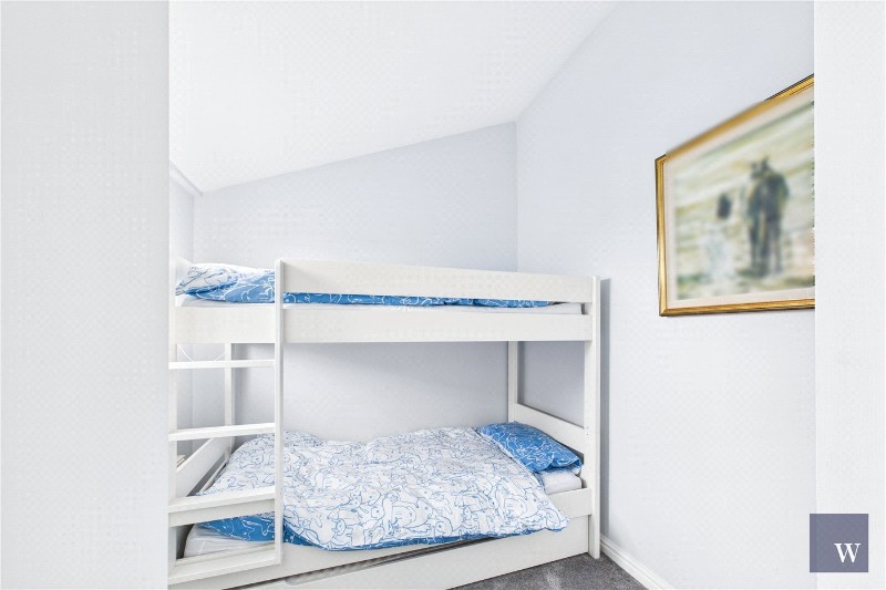 Lairdale Close, London, SE21