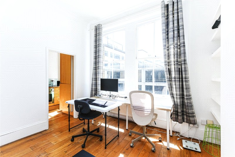 Farringdon Road, London, EC1R