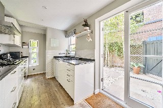 St. Georges Road, Farnham, Surrey, GU9