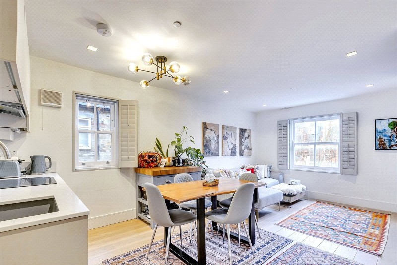 Wandsworth Bridge Road, London, SW6