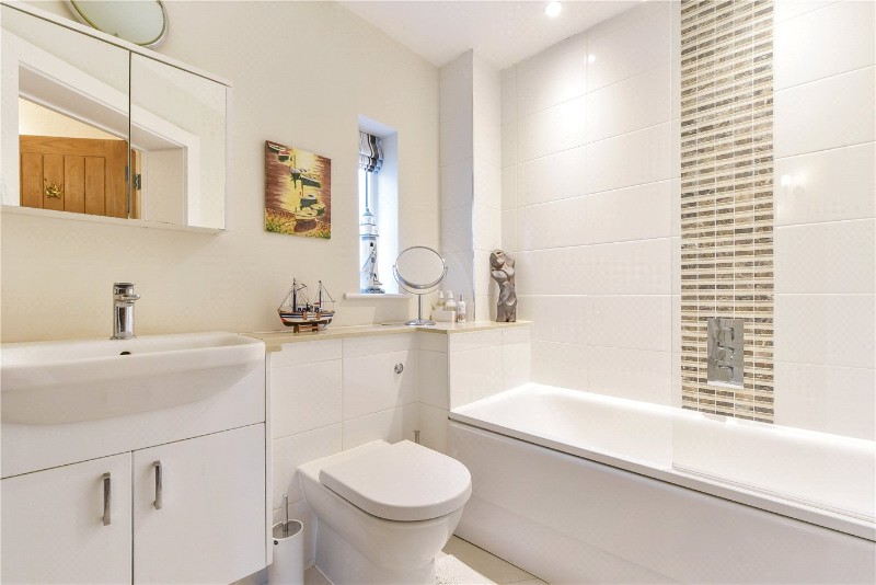 White Hart Cottages, College Street, Petersfield, Hampshire, GU31