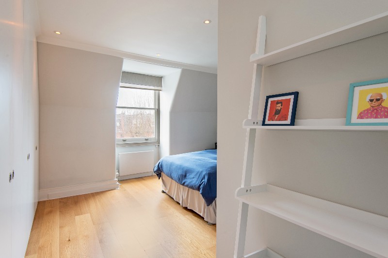 Sutherland Avenue, London, W9