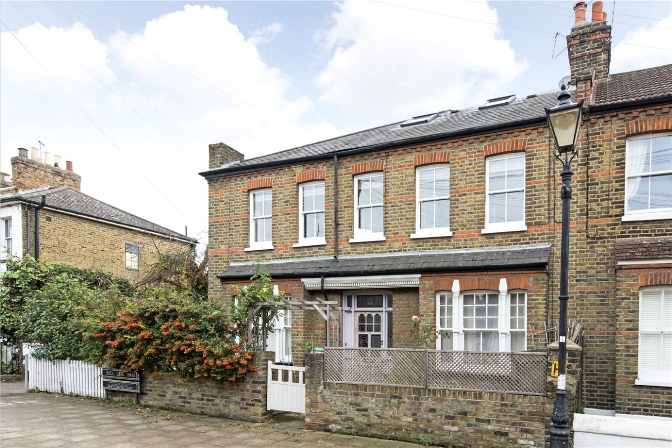 2 bedroom property for sale in Quill Lane, London, SW15 (Ref PUT190036