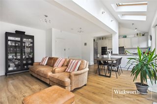 Warwick Road, New Barnet, EN5