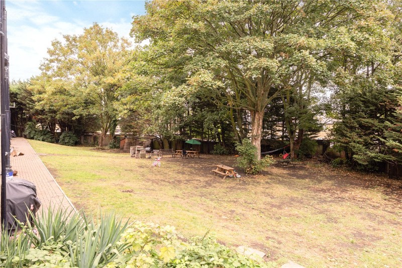 Merton Road, London, SW18