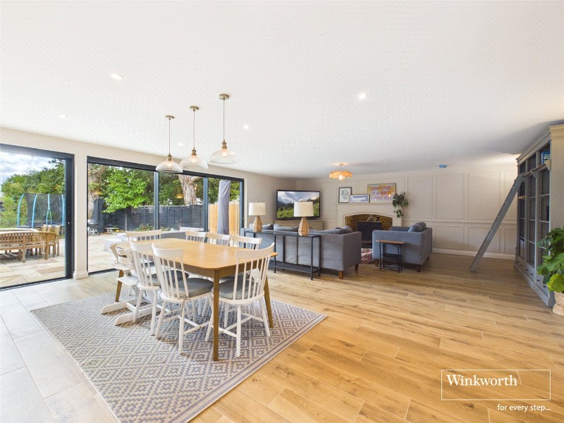 Sandford Lane, Hurst, Reading, Berkshire, RG10