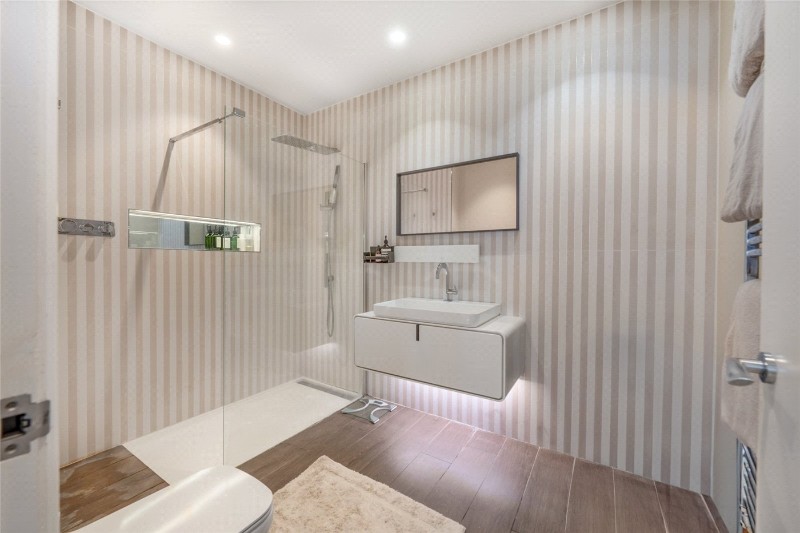 Elgin Avenue, London, W9