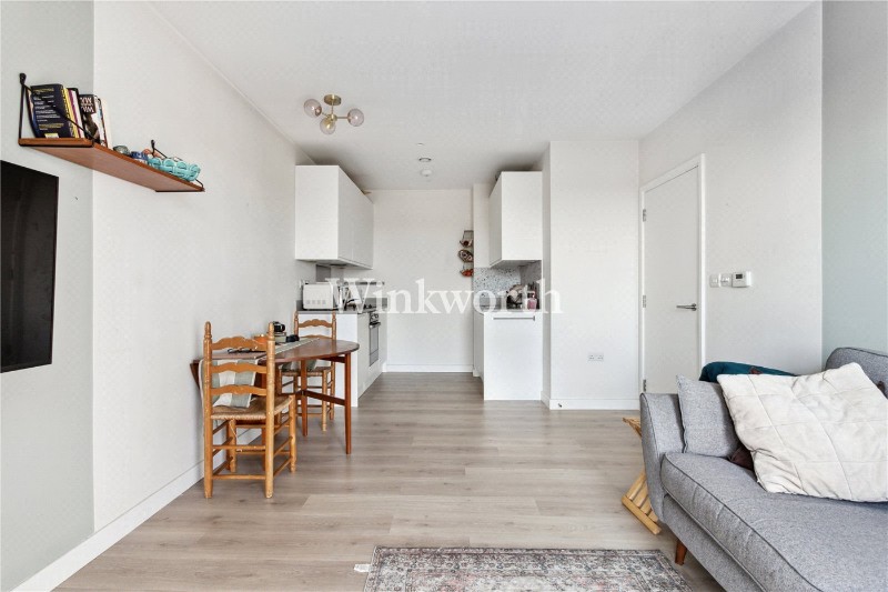 Apple Tree Road, London, N17