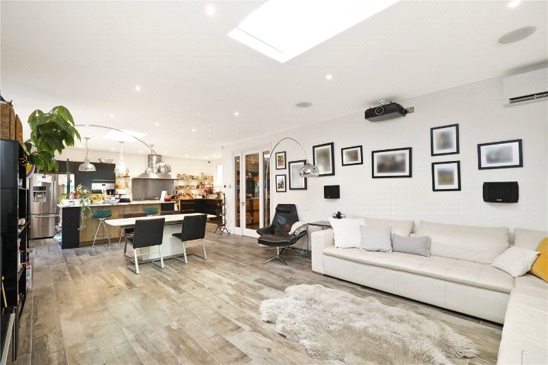Woodfield Road, London, United Kingdom, W5