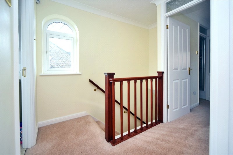 Thurnham Way, Tadworth, Surrey, KT20