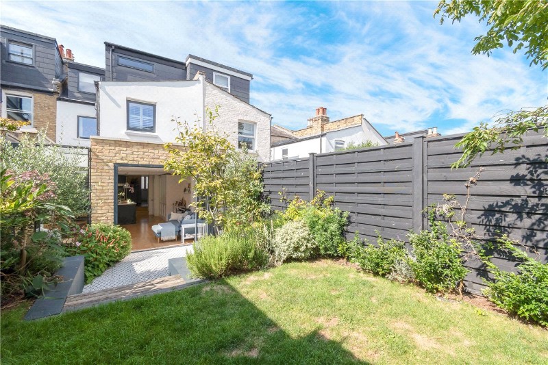 Henslowe Road, East Dulwich, London, SE22