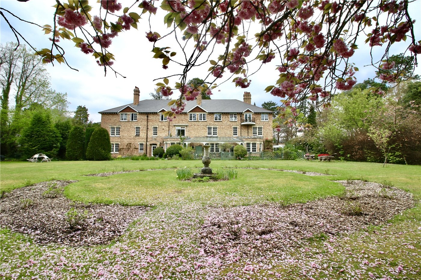 4 bedroom property for sale in Manchester Road, Sway, Lymington