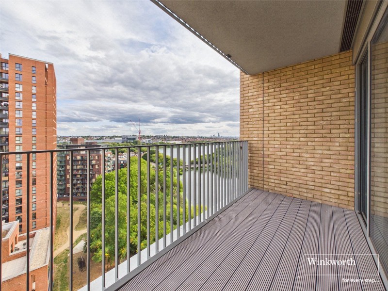 Moorhen Drive, London, NW9