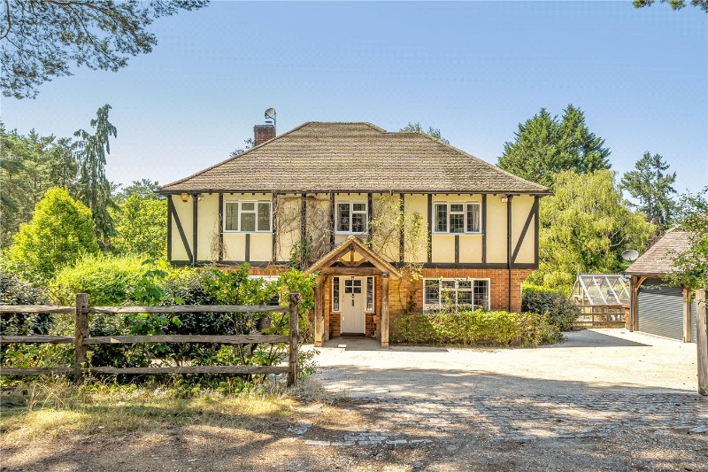 Sandy Lane, Rushmoor, Farnham, Surrey, GU10