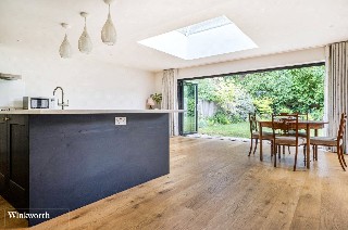 Dorchester Road, Hook, Hampshire, RG27