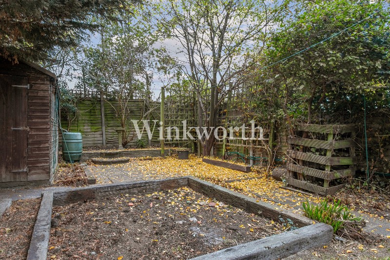 Doveridge Gardens, London, N13