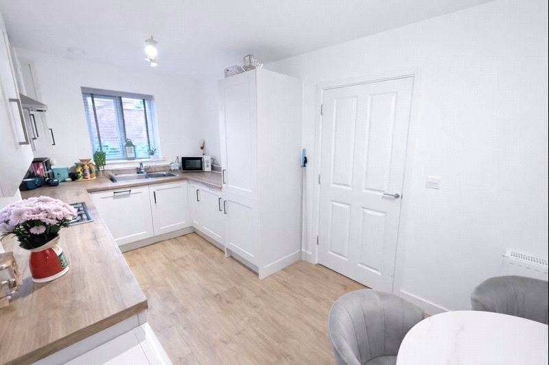 Folkestone Close, Bourne, Lincolnshire, PE10