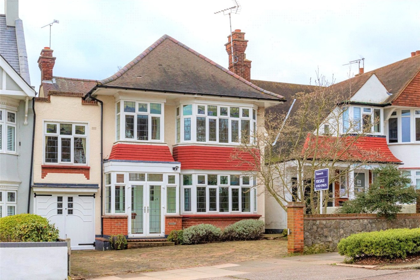 5 bedroom property to rent in Chalkwell Avenue, WestcliffonSea, Essex, SS0 (Ref LOS210032) £