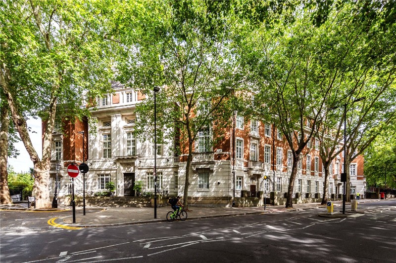 Rosebery Avenue, London, EC1R