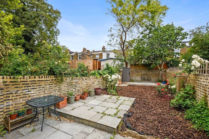 Mortimer Road, London, NW10