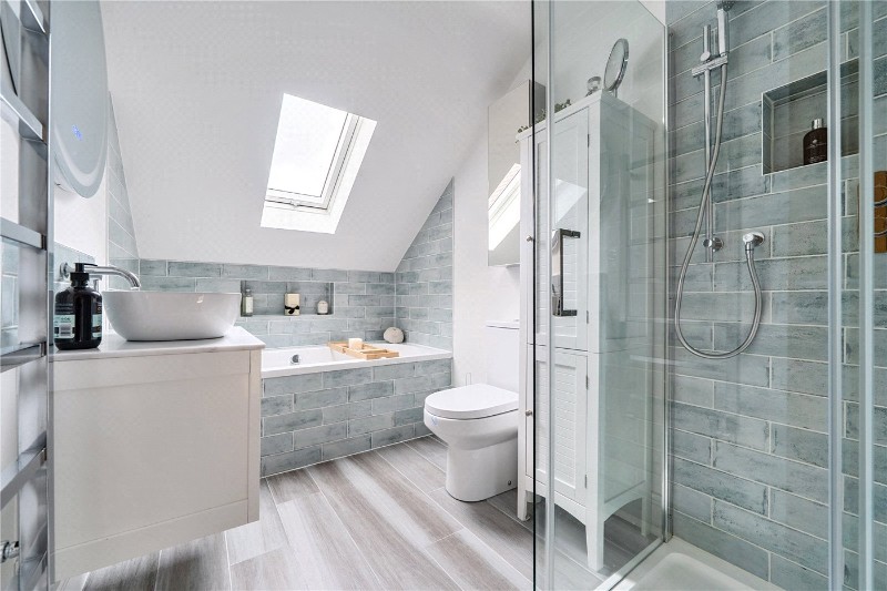 Abbots Ride, Farnham, Surrey, GU9