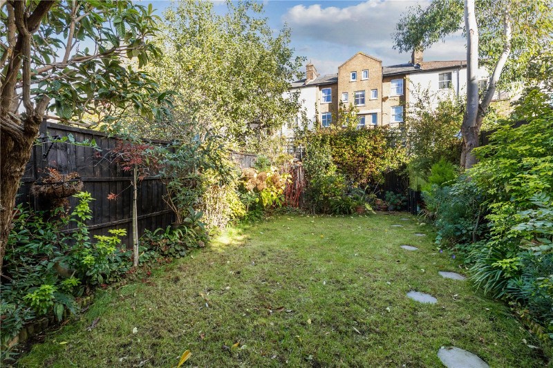 Mountgrove Road, London, N5