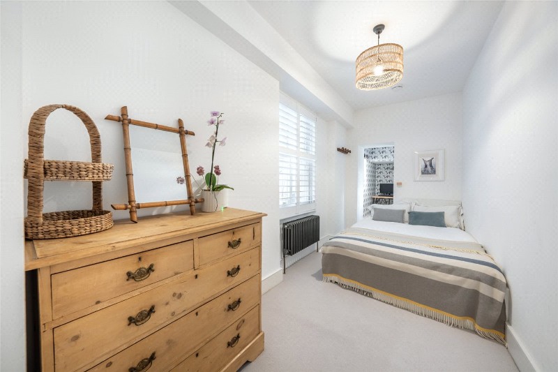 Randolph Avenue, London, W9