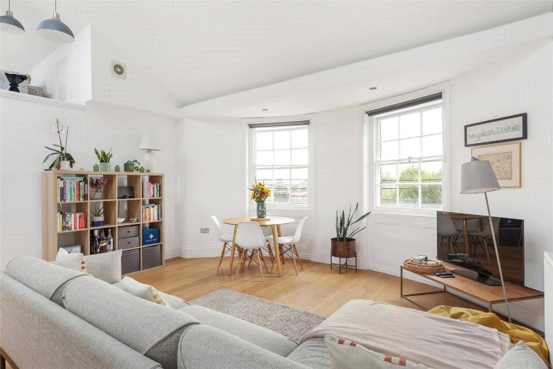 Kennington Park Road, London, SE11