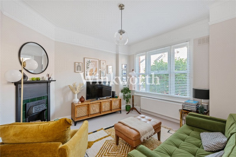 Hewitt Avenue, London, N22