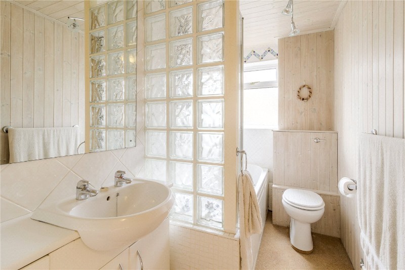 Riverwell, Ecton Brook, Northampton, Northamptonshire, NN3