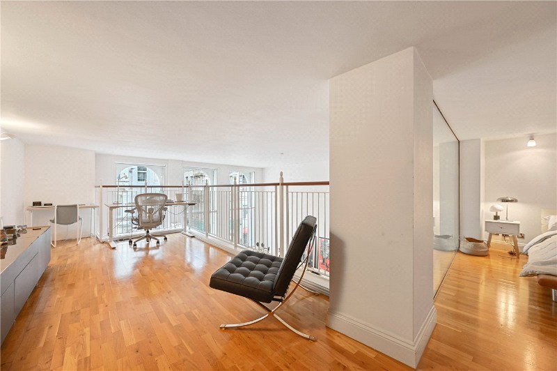 Ludgate Hill, London, EC4M