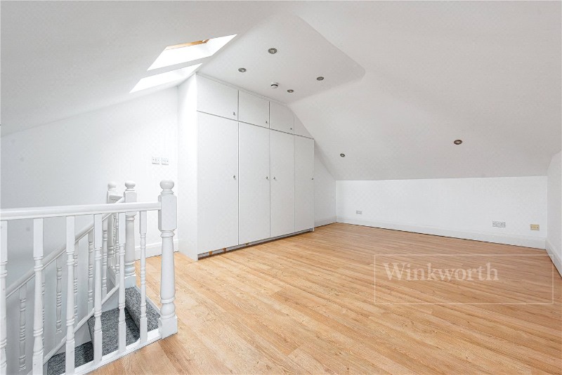 Wrentham Avenue, London, NW10
