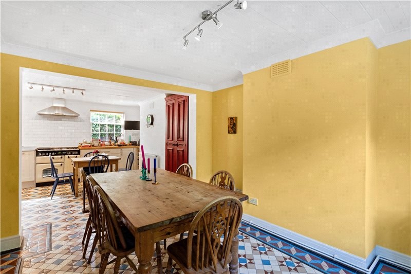 Hackford Road, London, SW9