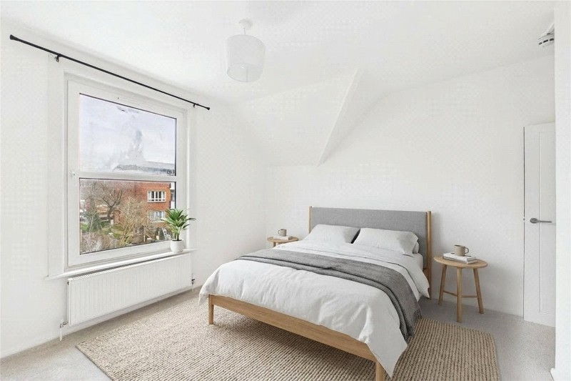 Gleneagle Road, London, SW16