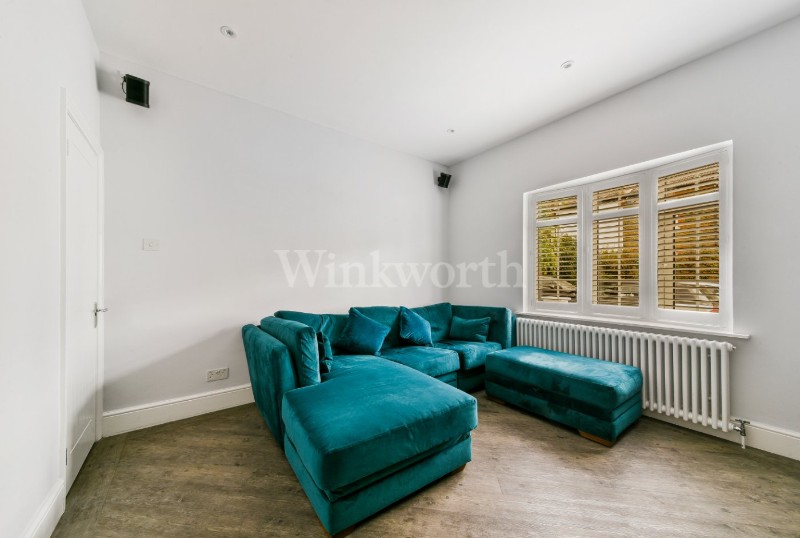 Blandford Avenue, Beckenham, BR3