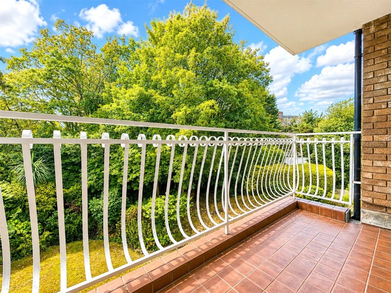 Chine Crescent Road, Bournemouth, Dorset, BH2
