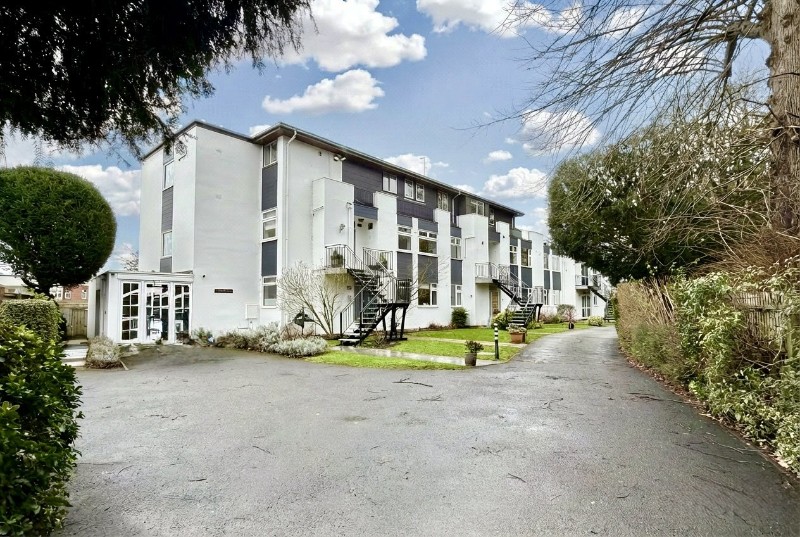 Riverside, Marlow, Buckinghamshire, SL7