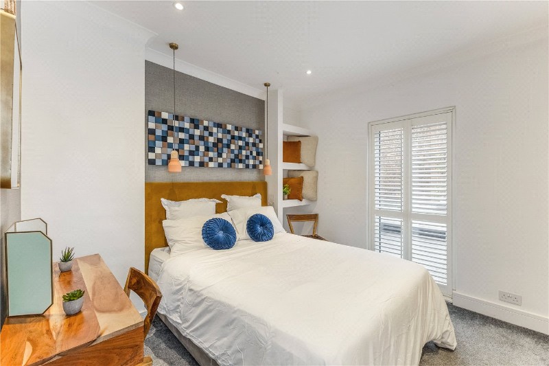 Queenstown Road, London, SW8