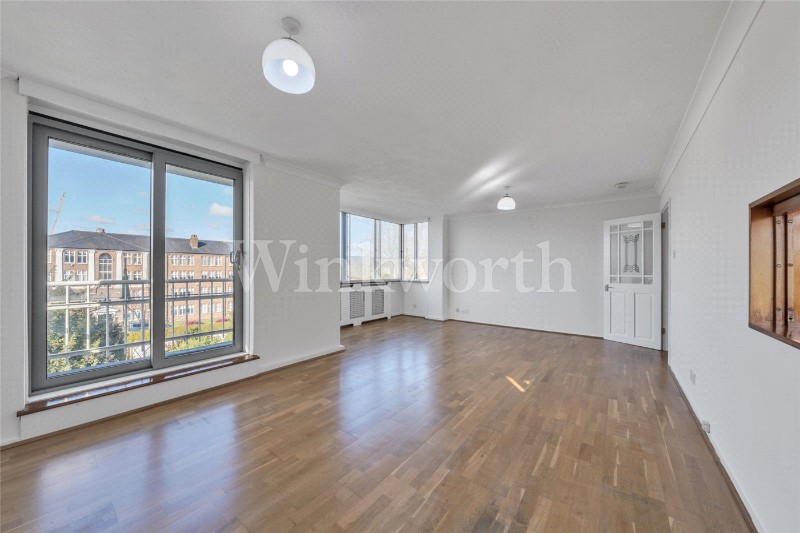 Ravenscroft Avenue, London, NW11