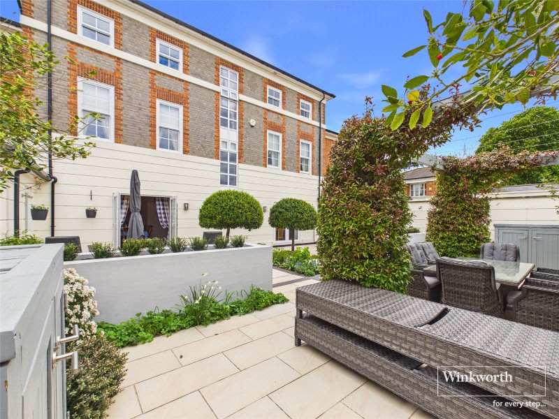 Wayland Close, Bradfield, Reading, Berkshire, RG7