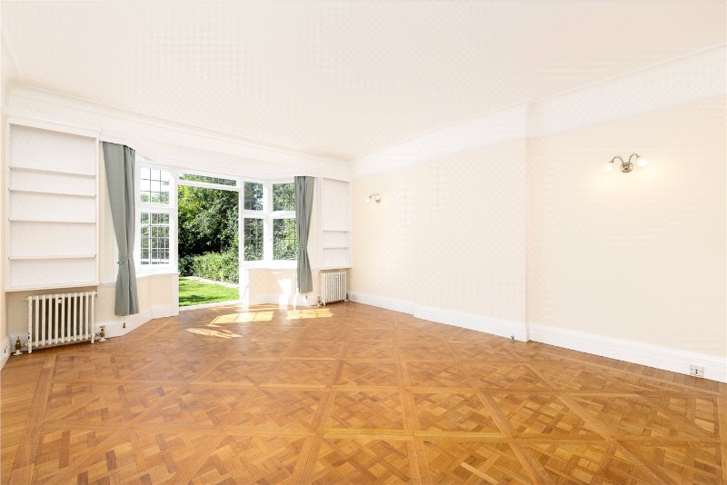 Westmead, London, SW15