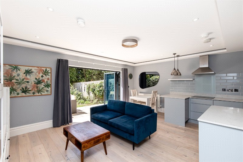Creffield Road, London, W5