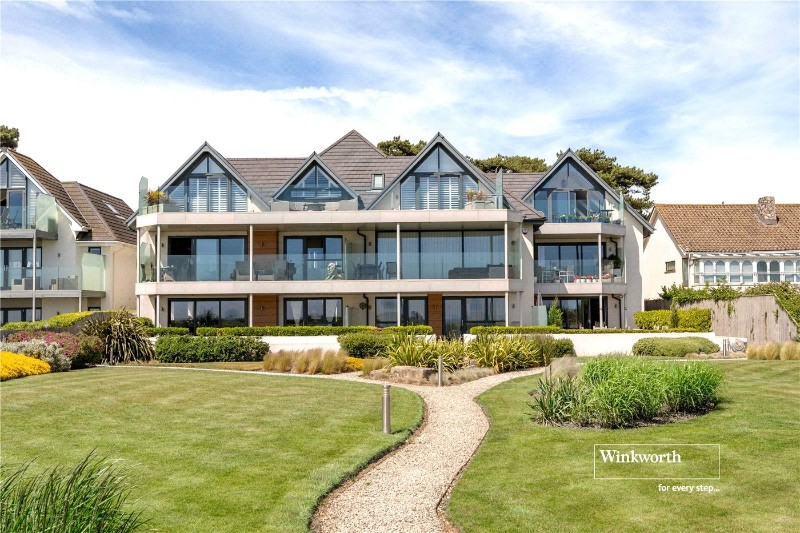 Wharncliffe Road, Highcliffe, Christchurch, Dorset, BH23