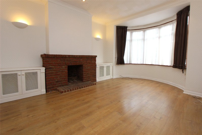 Beach Avenue, Leigh-on-Sea, SS9