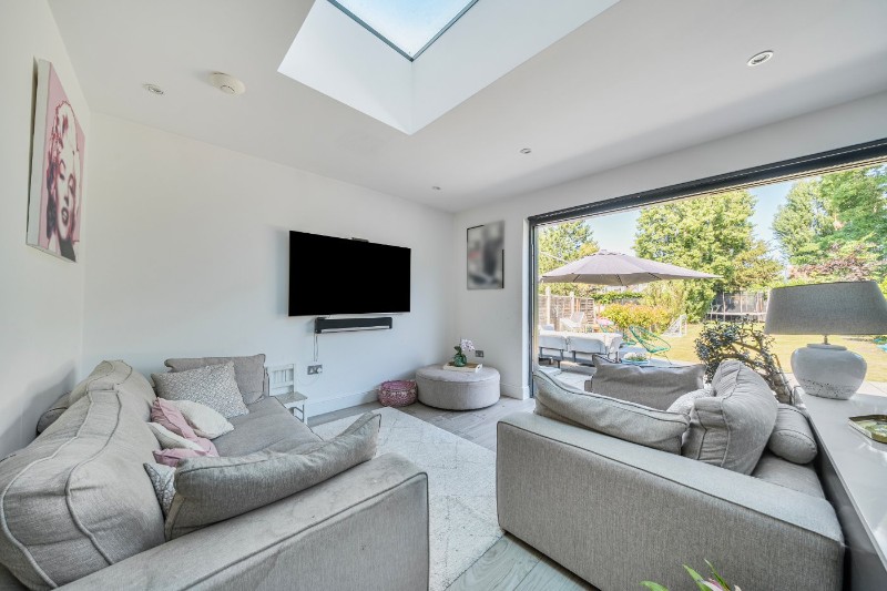 Kingswood Avenue, Bromley, BR2