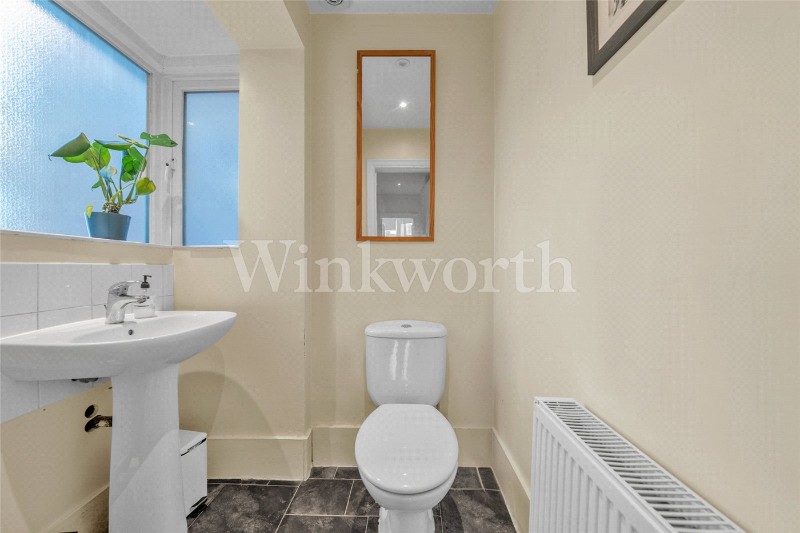 Woodstock Road, London, NW11