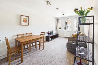 Guernsey Grove, London, SE24