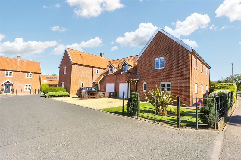 Ron Fielder Close, Salhouse, Norwich, Norfolk, NR13