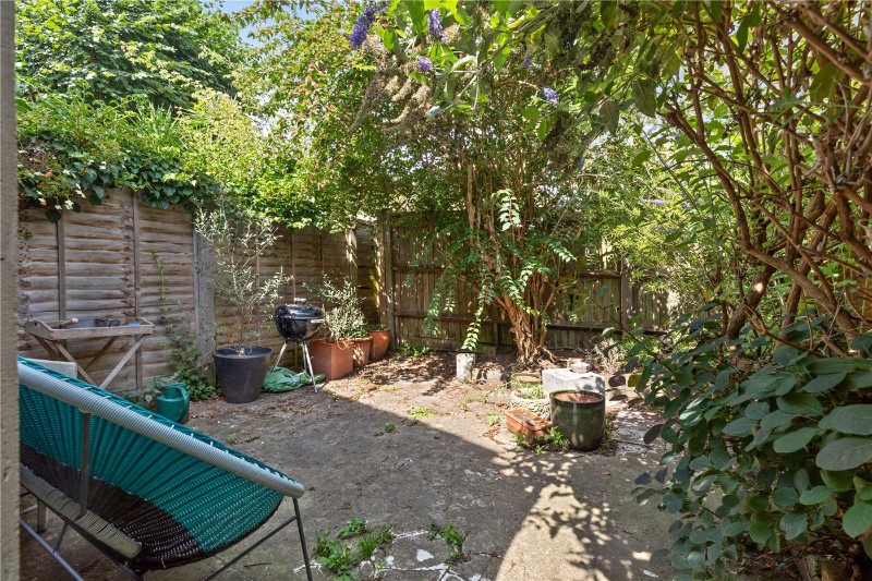 Elm Park, London, SW2